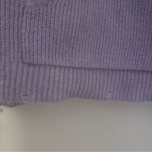 R898 Lavender Knit Hoodie – Size M - Picture 5 of 7